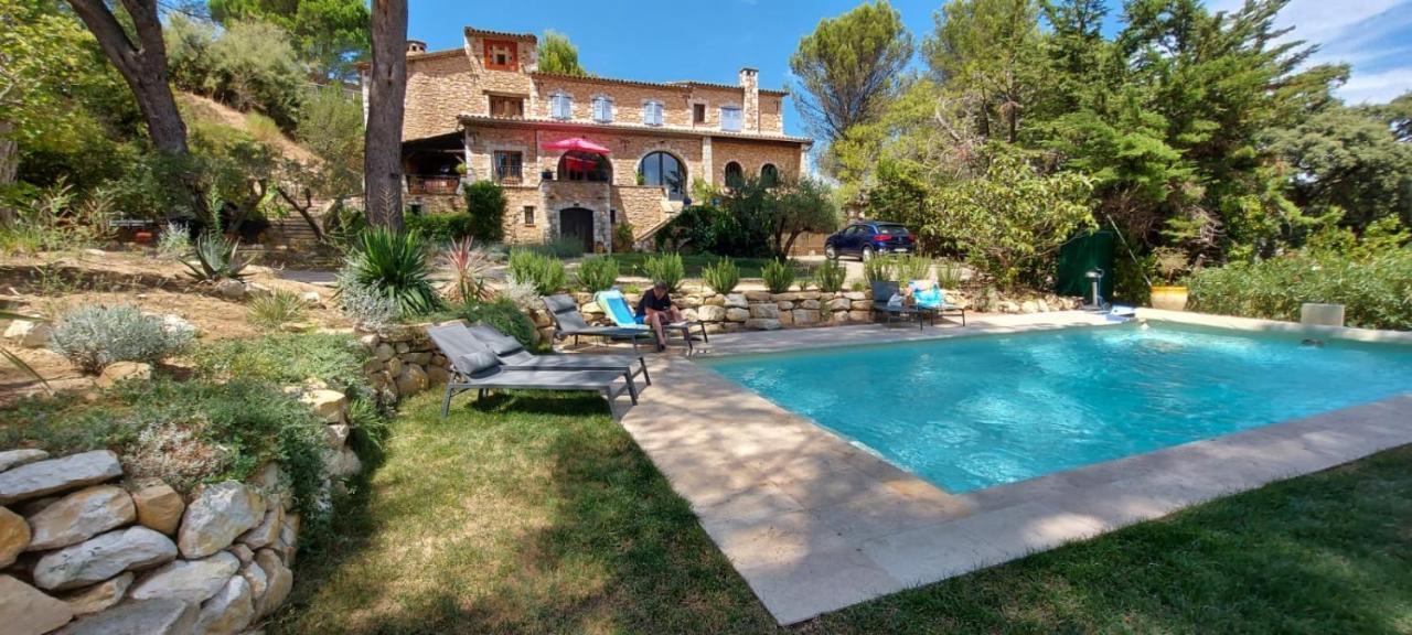 B&B Oasis Des Lavandes - Chambre Coqueliot วิลเนิฟ-เลส์-อาวิญง ภายนอก รูปภาพ